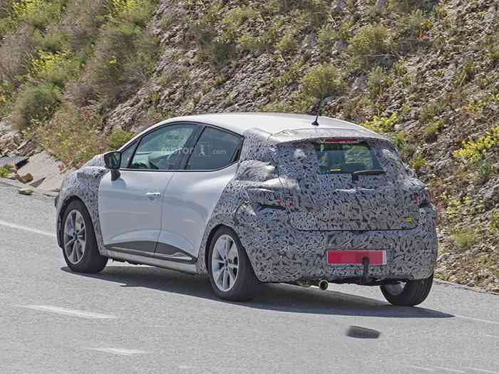 Renault готовит обновление Clio Renault готовит обновление Clio