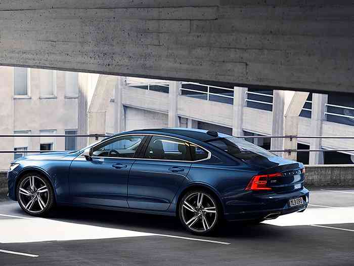 Volvo S90 и V90 получили спортивные версии Volvo S90 и V90 получили спортивные версии