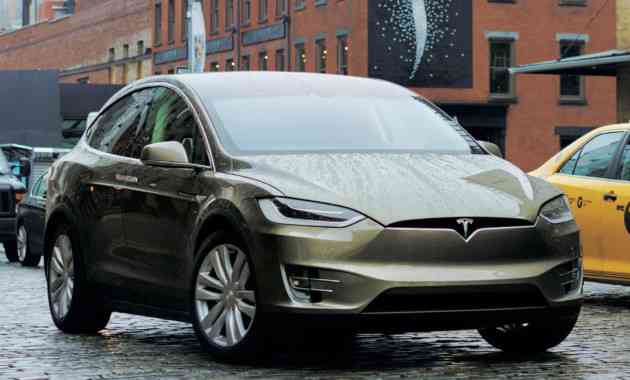 В России не жалуют электромобили Tesla В России не жалуют электромобили Tesla