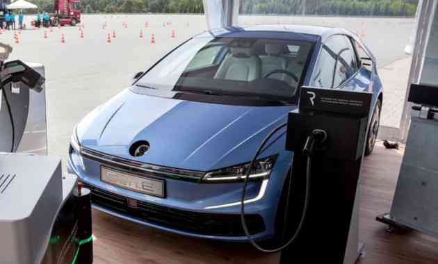 Volkswagen построил прототип следующего Golf Volkswagen построил прототип следующего Golf
