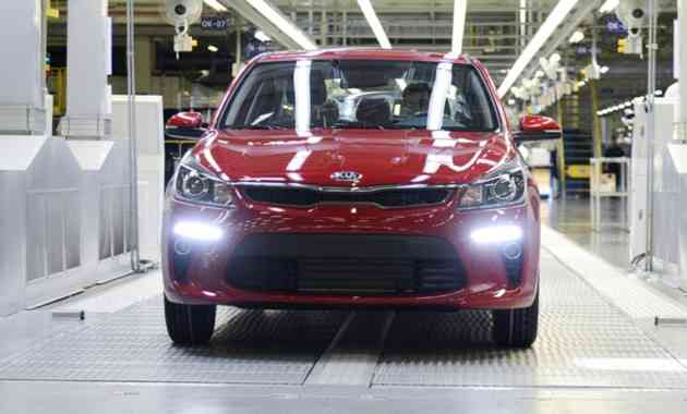 В России стартовал серийный выпуск Kia Rio нового поколения В России стартовал серийный выпуск Kia Rio нового поколения