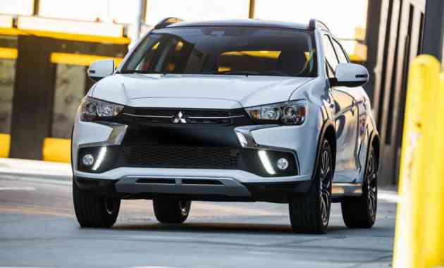 Российская версия Mitsubishi ASX: моторы и оборудование Российская версия Mitsubishi ASX: моторы и оборудование